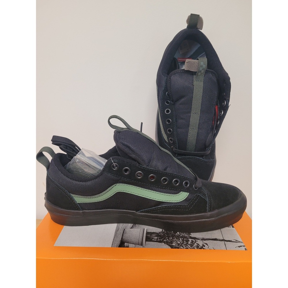 Vans Black and Mint Green Low Top Sneakers